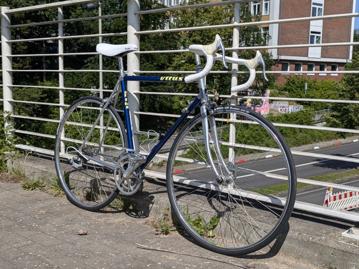 ヴィンテージロードバイク Vitus 979 Duralinox - ブルー - 56cm